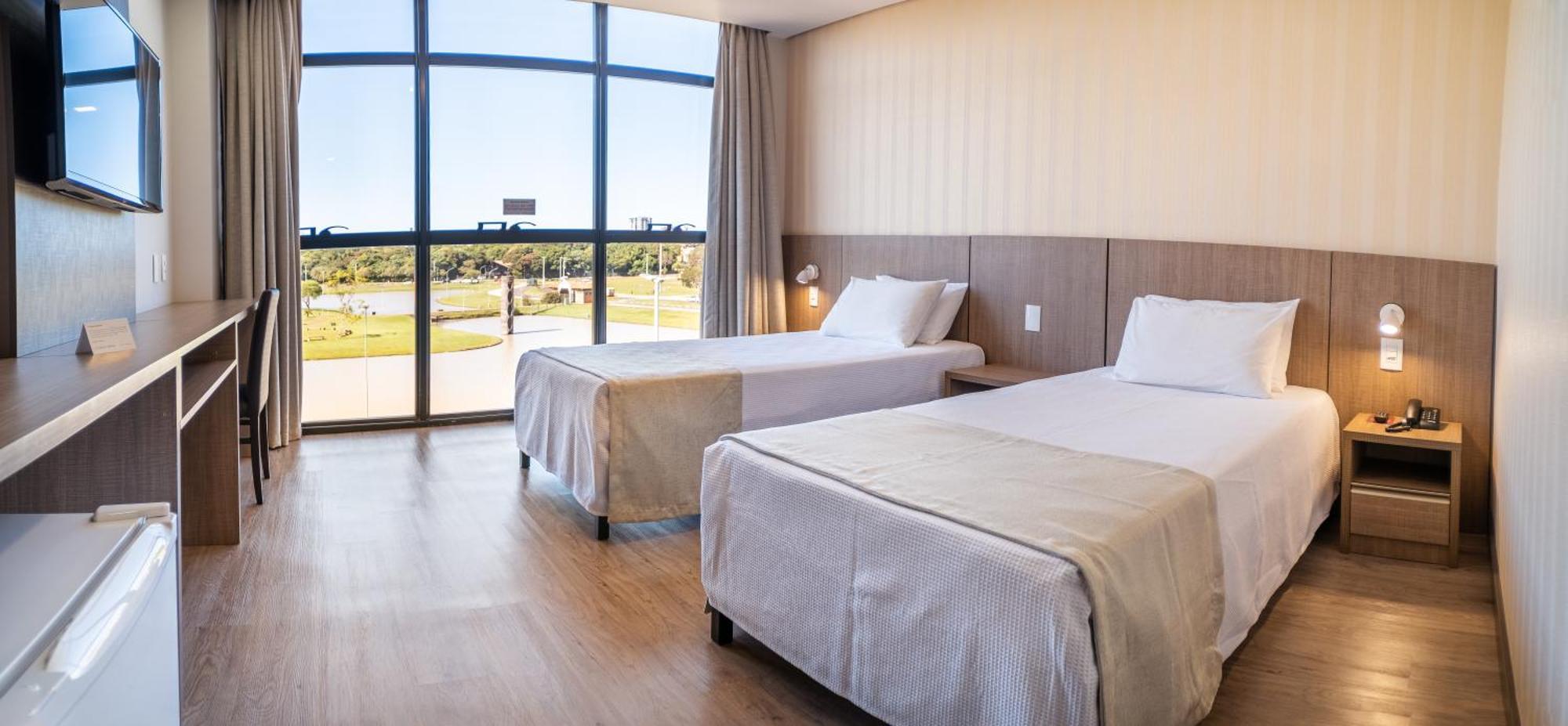 Bello Hotel Toledo  Eksteriør billede