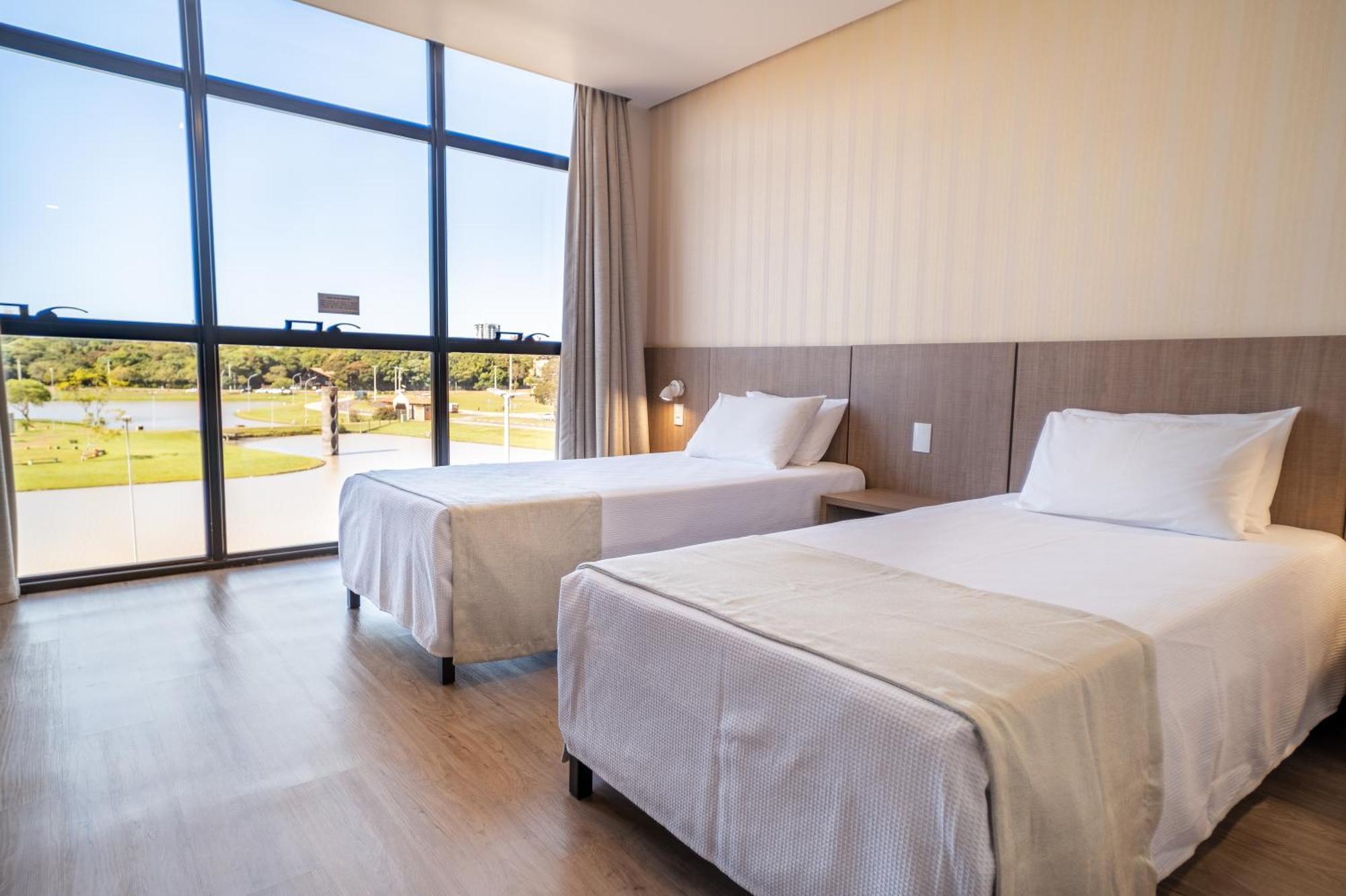 Bello Hotel Toledo  Eksteriør billede