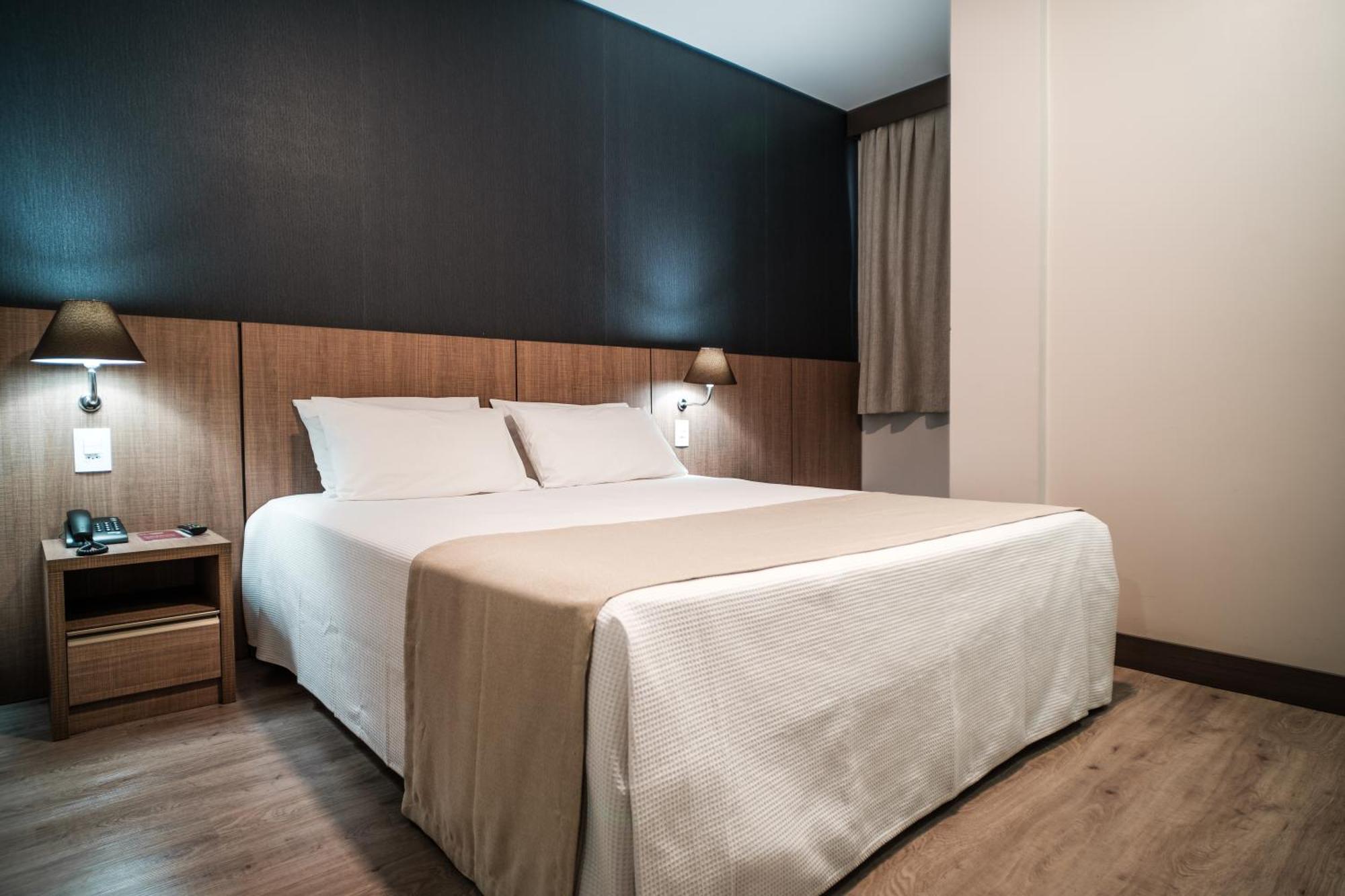 Bello Hotel Toledo  Eksteriør billede